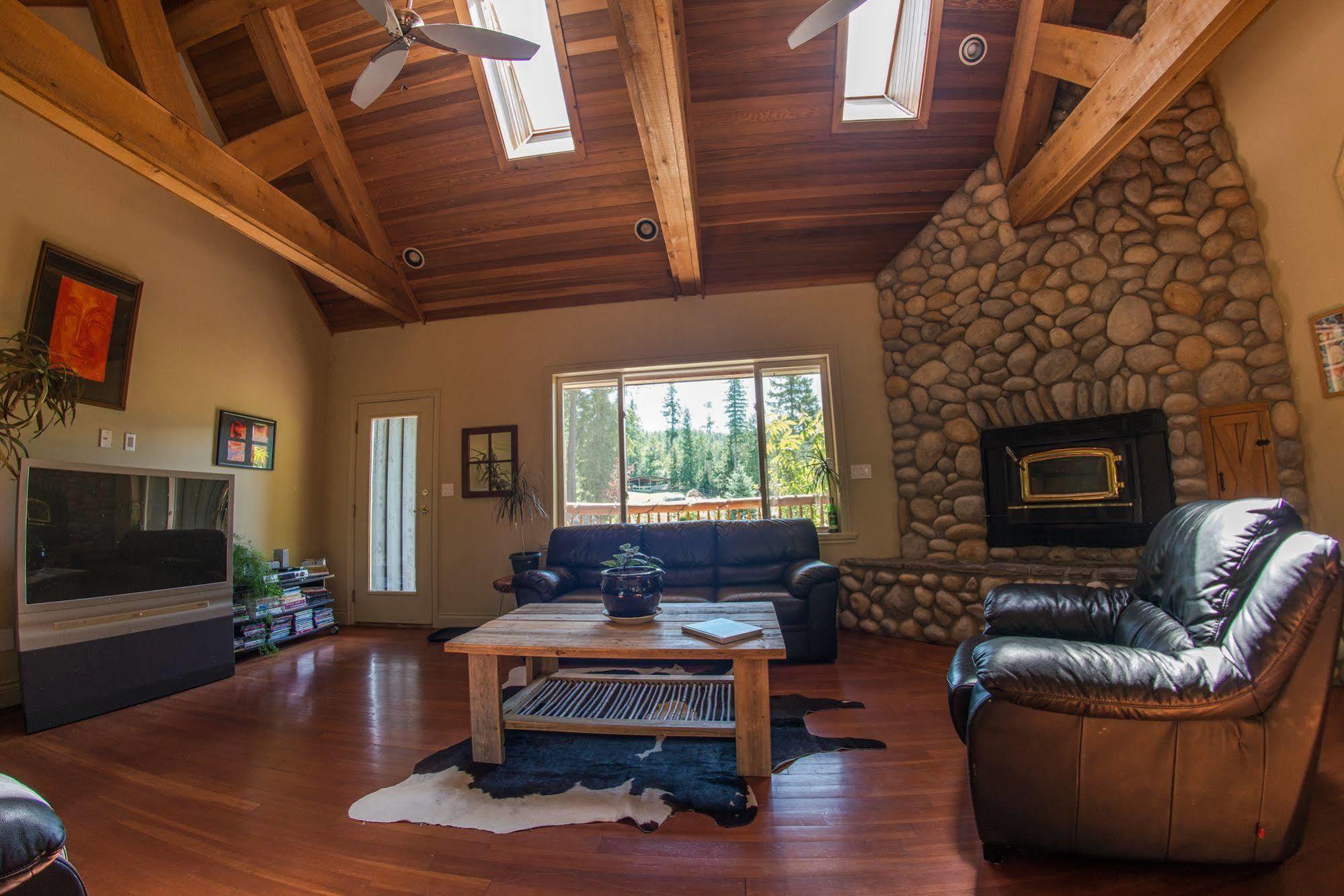 Sweetwater Lane Farm Villa Mount Currie Exterior photo